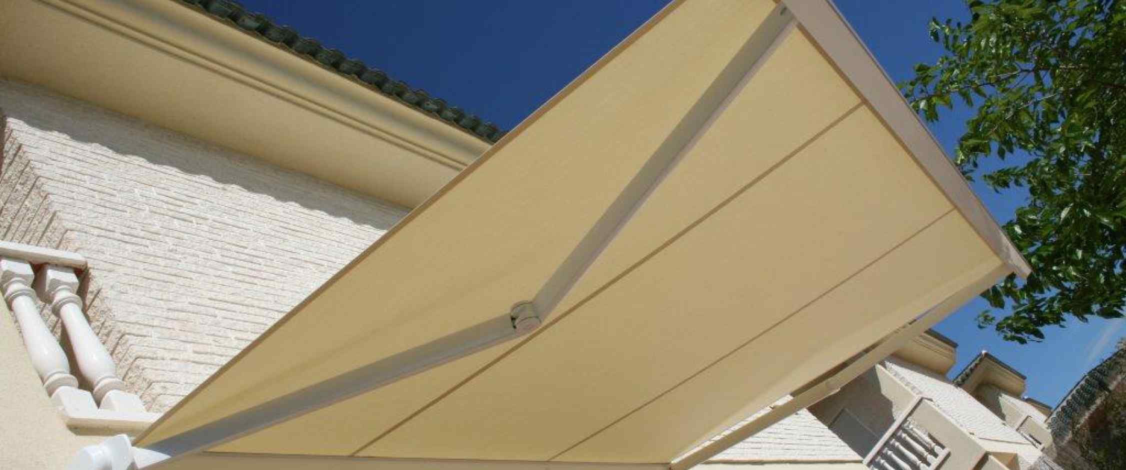 Toldo brazo invisible IRIS